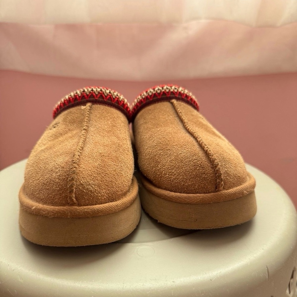 UGG Kids’ Tazz Slippers size 2k
